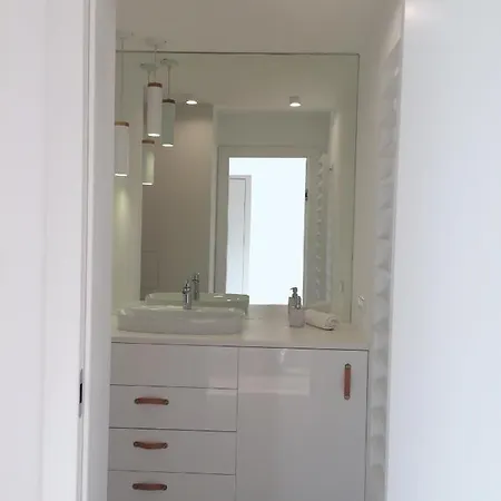 Przystan W Ustce - 120 M2 - 200 M Od Plazy Mickiewicza 2 אוסטקה