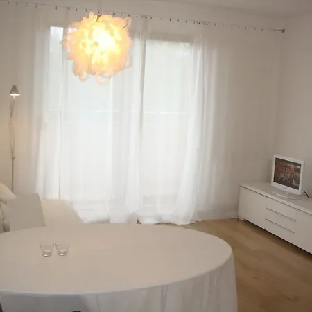 דירה Przystan W Ustce - 120 M2 - 200 M Od Plazy Mickiewicza 2 אוסטקה